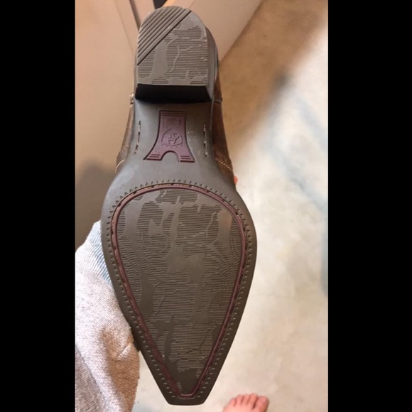 COPY - Ariat women’s Heritage X Toe Boot - Picture 2 of 2